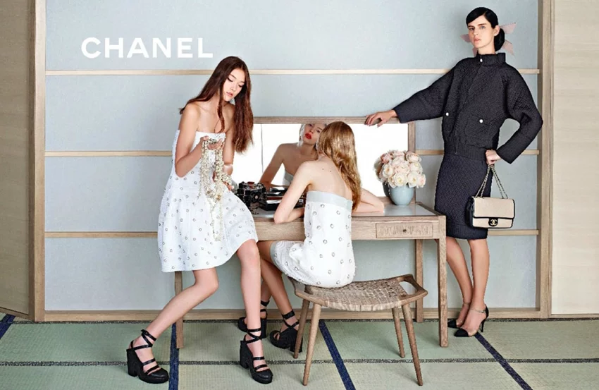 Conrad : Chanel Chic