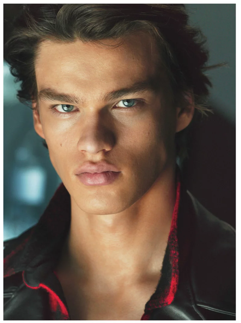 W-Magazine_Super-Normal-Super-Models_11