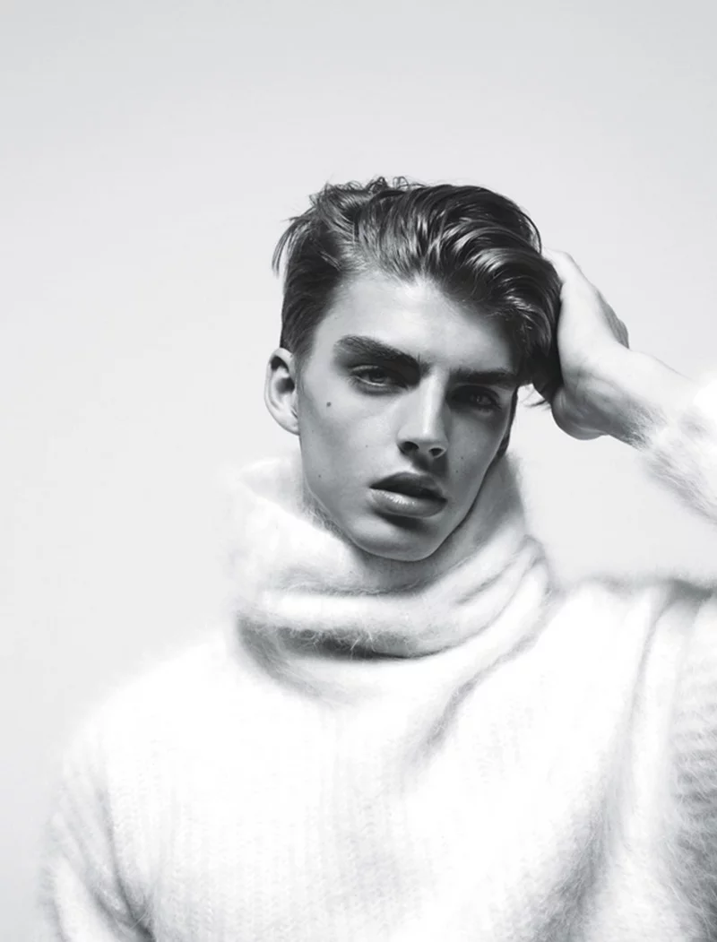 W-Magazine_Super-Normal-Super-Models_17